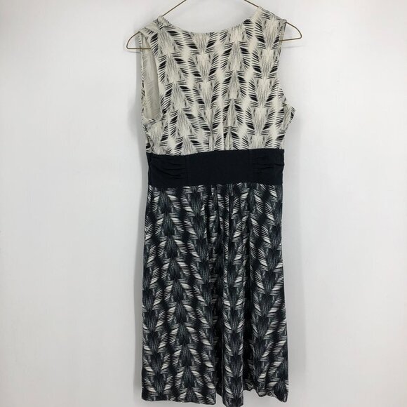 Patagonia Black & White ‘Margot’ Sleeveless Jersey Knit Fit &  Flare Dress S - Picture 3 of 16